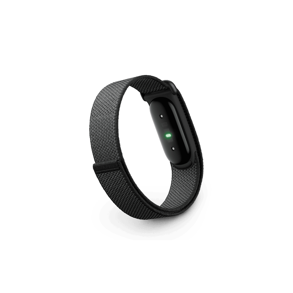 Google Fitbit Air - Black 03